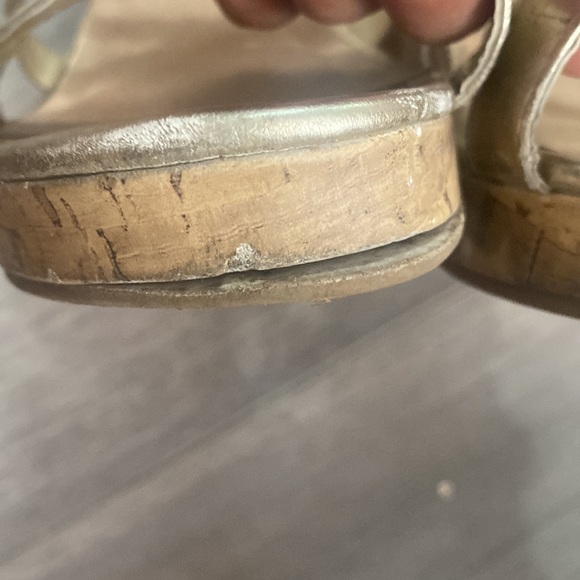 Girl's Gold Wedge Sandals - Picture 4 of 4